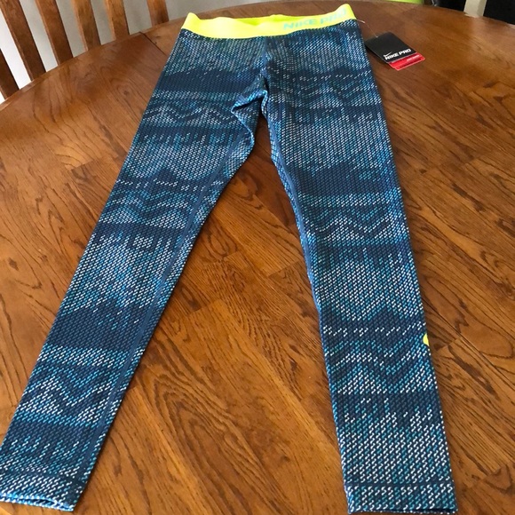 Nike Pro tights - Picture 2 of 4